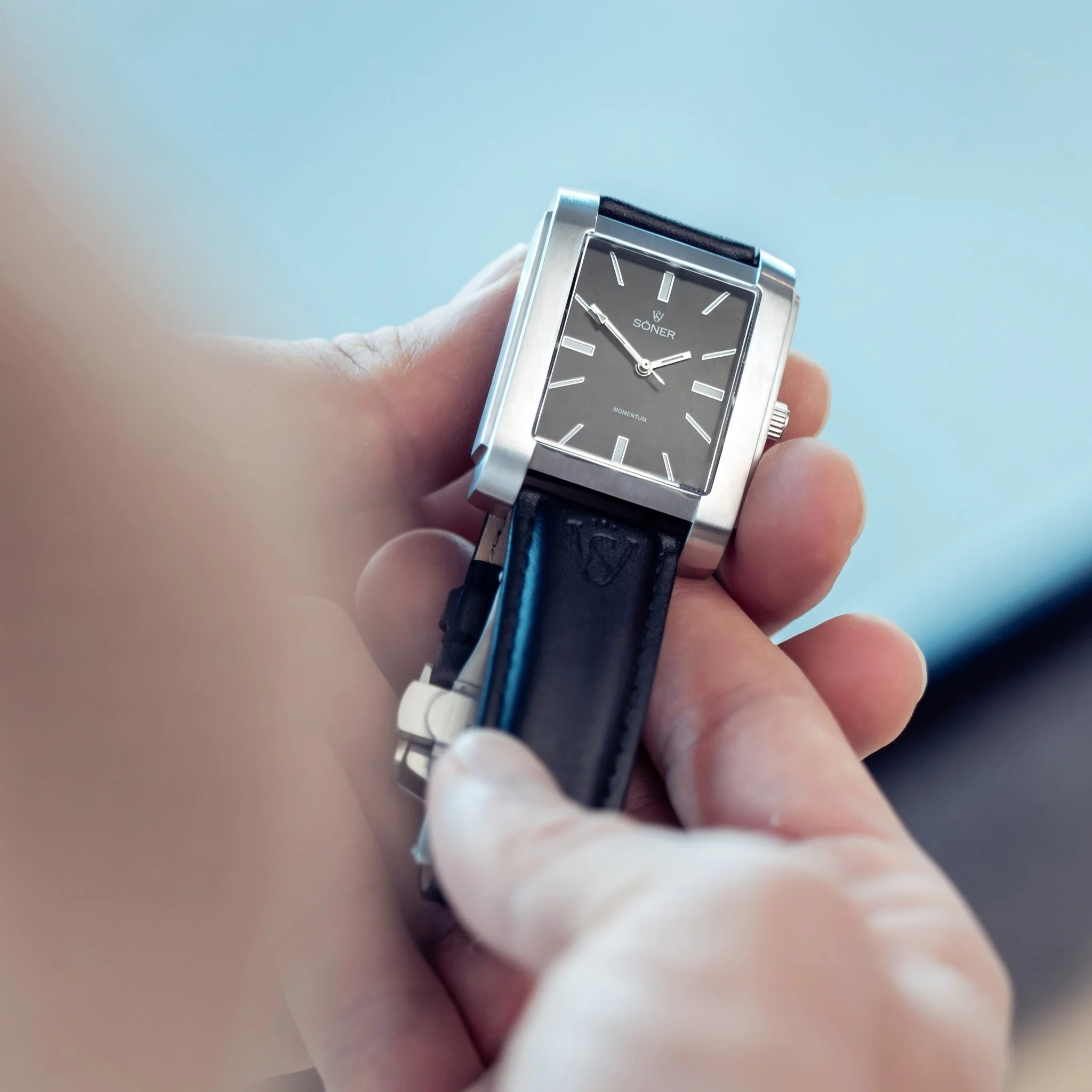 MOMENTUM EDEN<br/>Automatic - Image 9